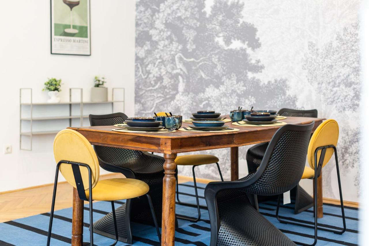 City Center Apartment With Balcony ブダペスト エクステリア 写真