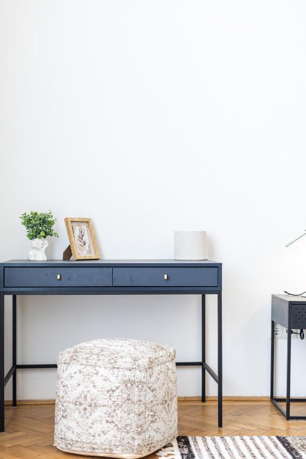 City Center Apartment With Balcony ブダペスト エクステリア 写真