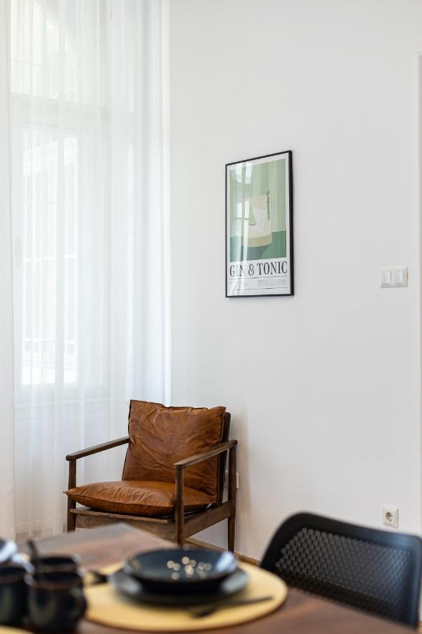 City Center Apartment With Balcony ブダペスト エクステリア 写真